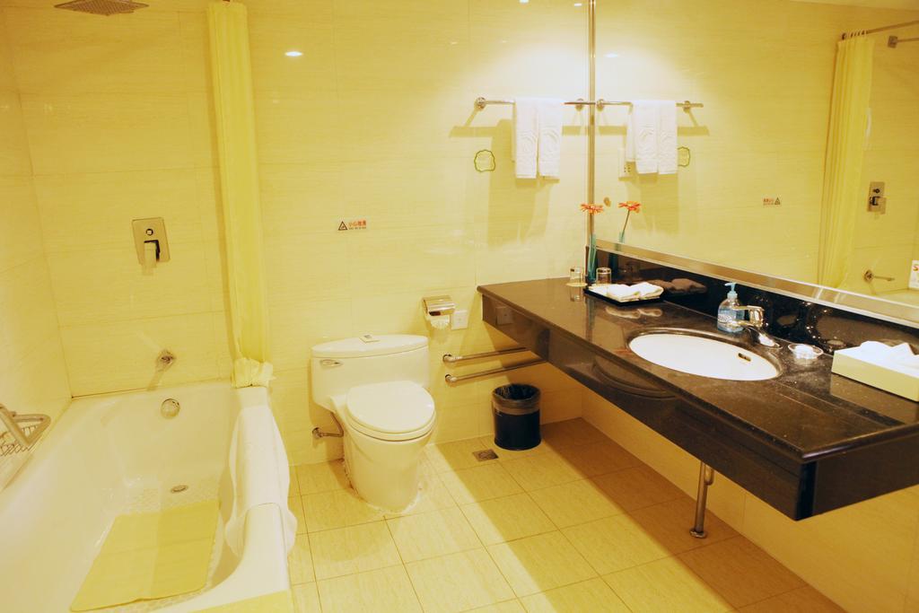 Tianhong Hotel 허쩌 객실 사진